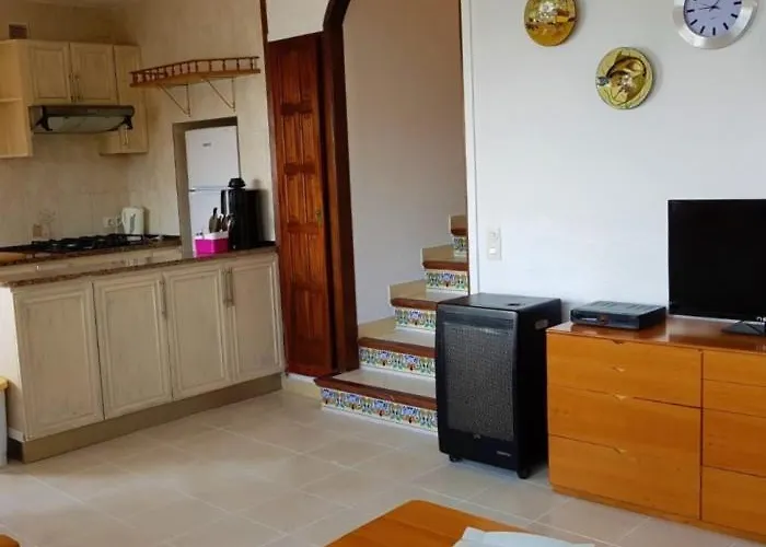 Papaya Willa Lloret de Mar